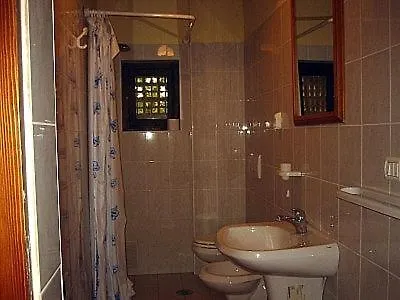 Sleeps 5 Pool Wifi Апартаменты Карпини